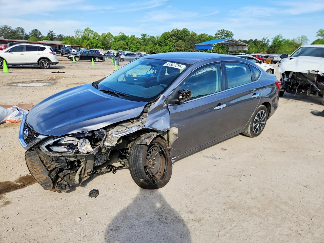 Salvage Nissan Sentra Image
