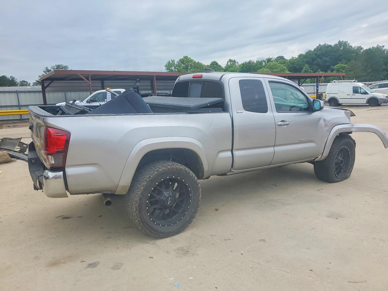 Toyota Tacoma Sr5 V6