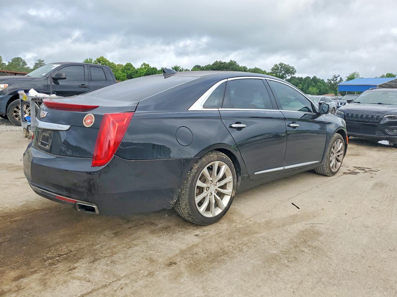 Cadillac XTS Luxury Collection