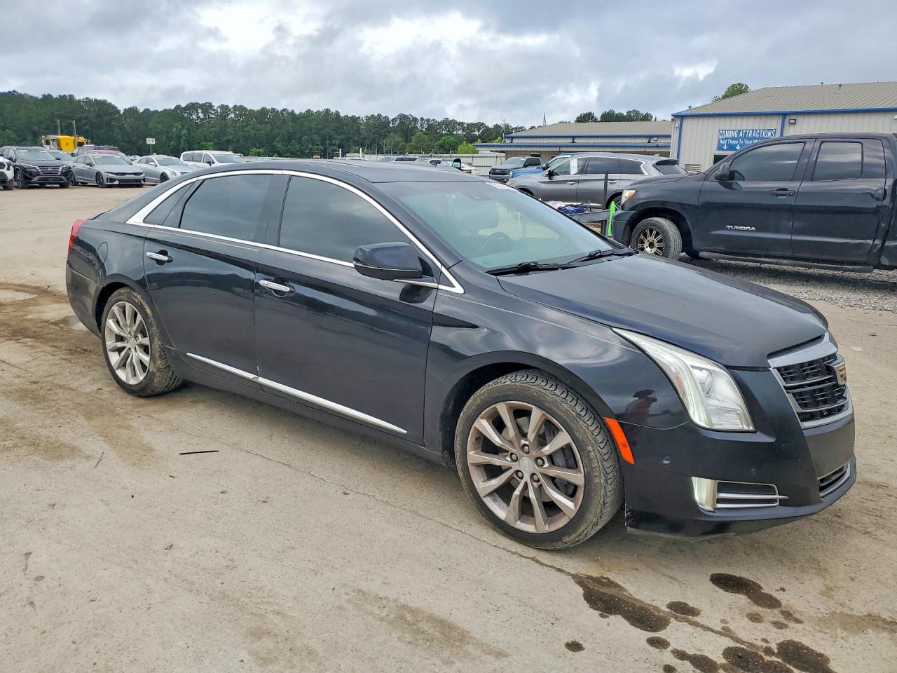 Cadillac XTS Luxury Collection