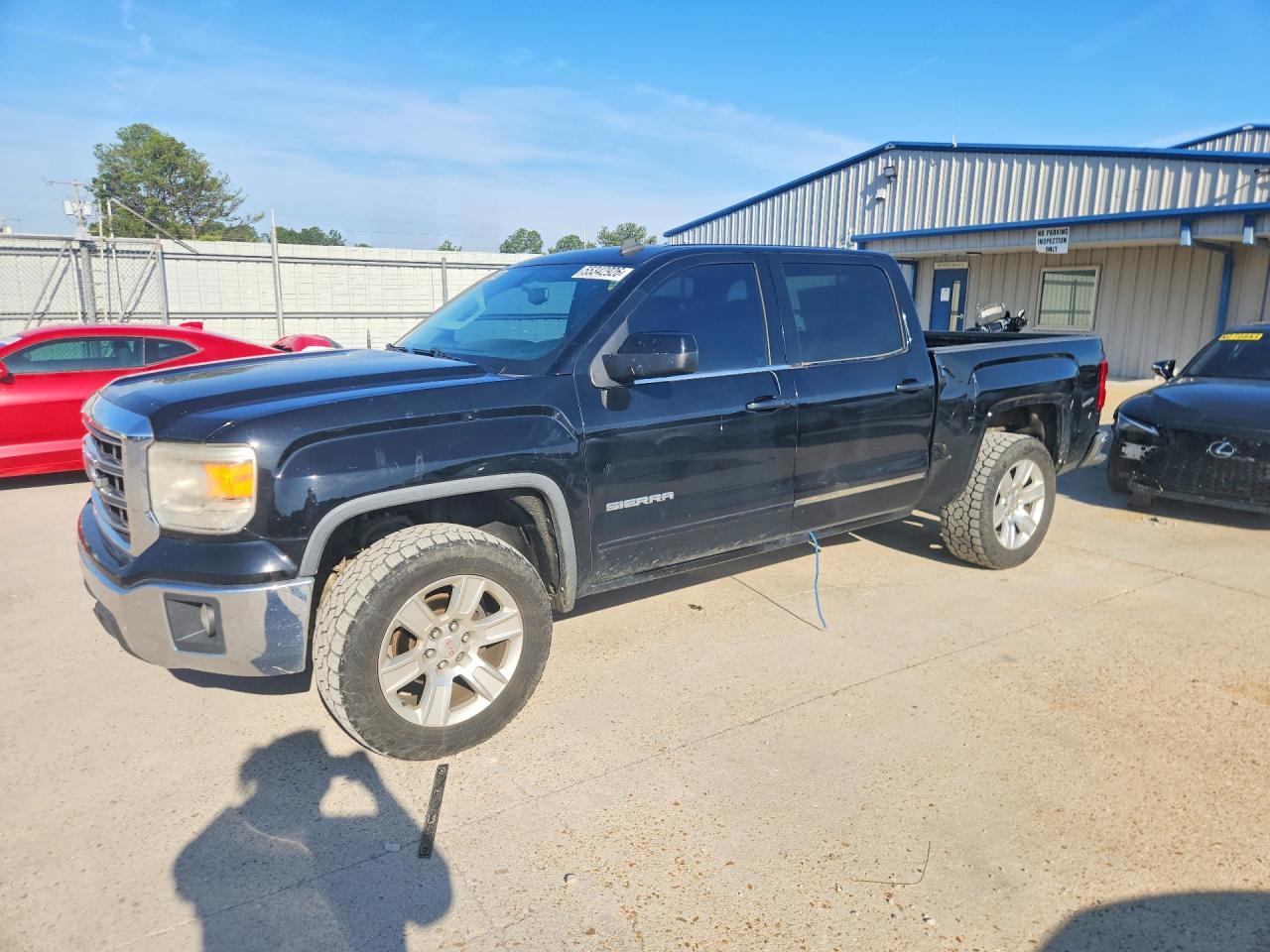 Salvage GMC Sierra Image