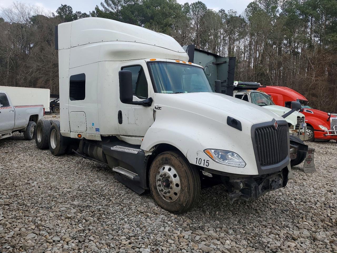 Salvage International Lt625 Image