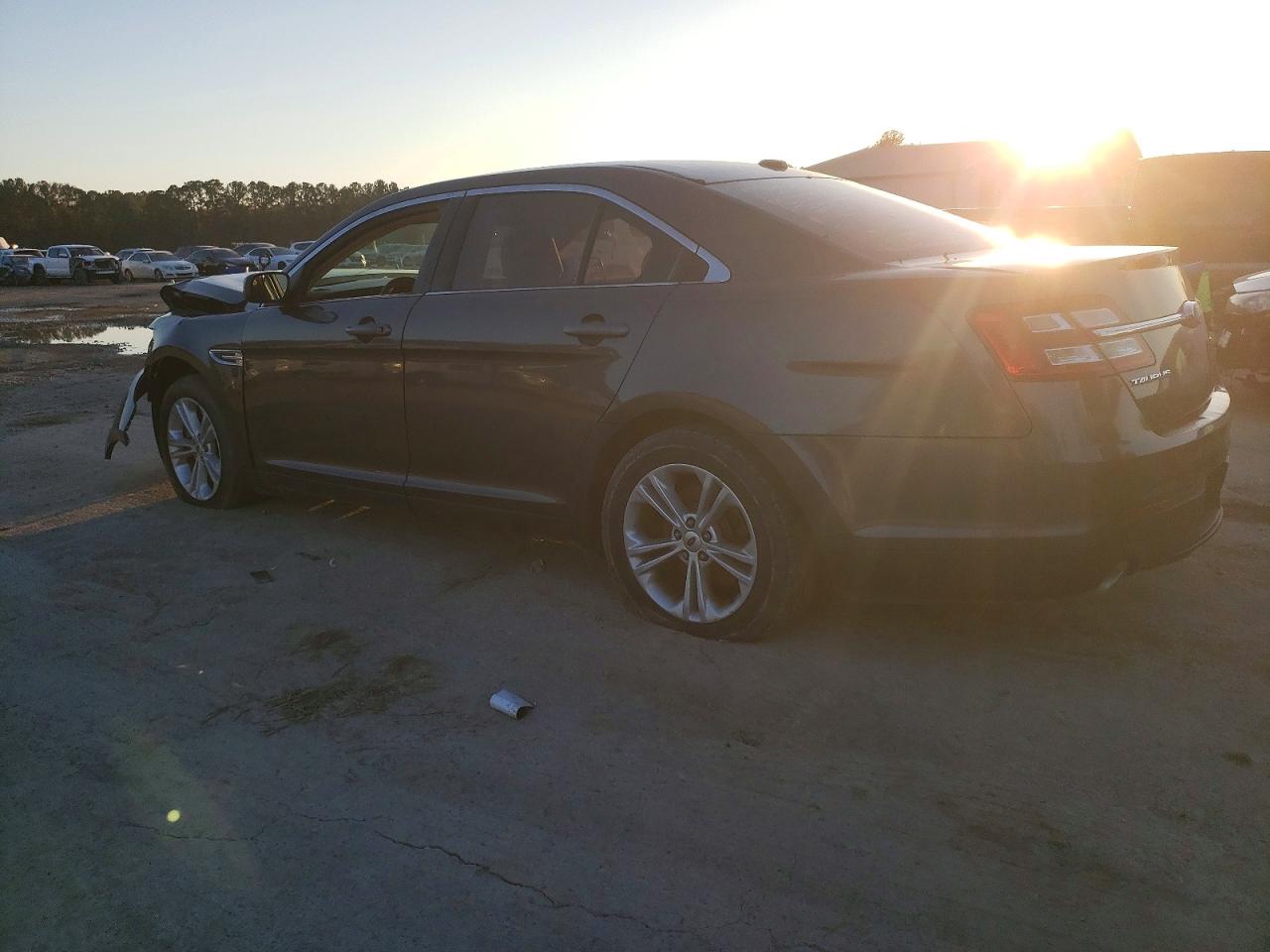 Ford Taurus Se