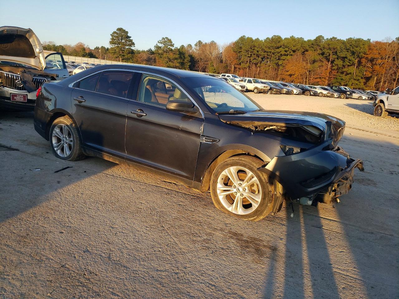 Ford Taurus Se