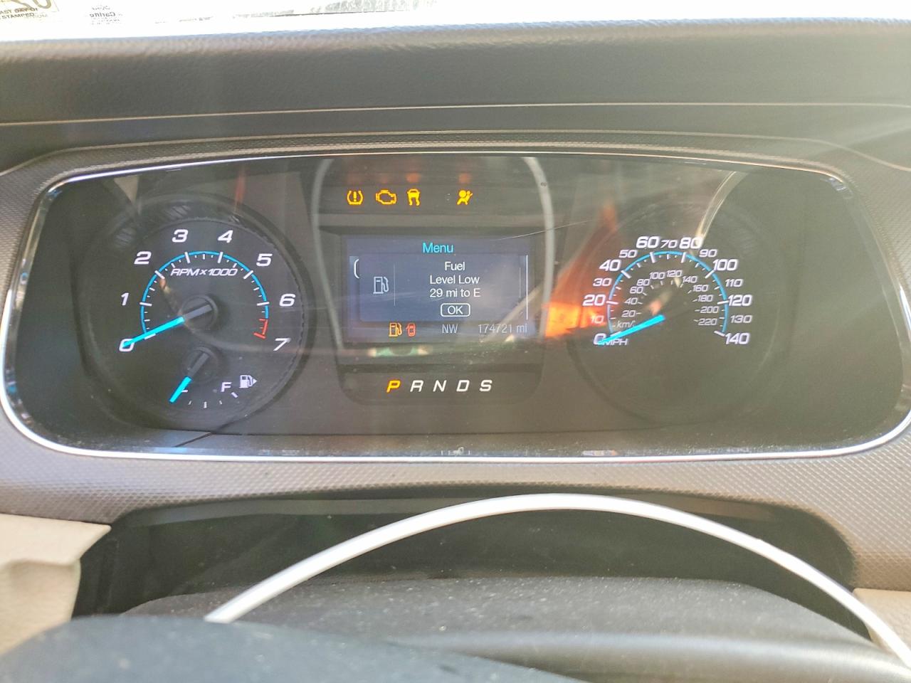 Ford Taurus Se