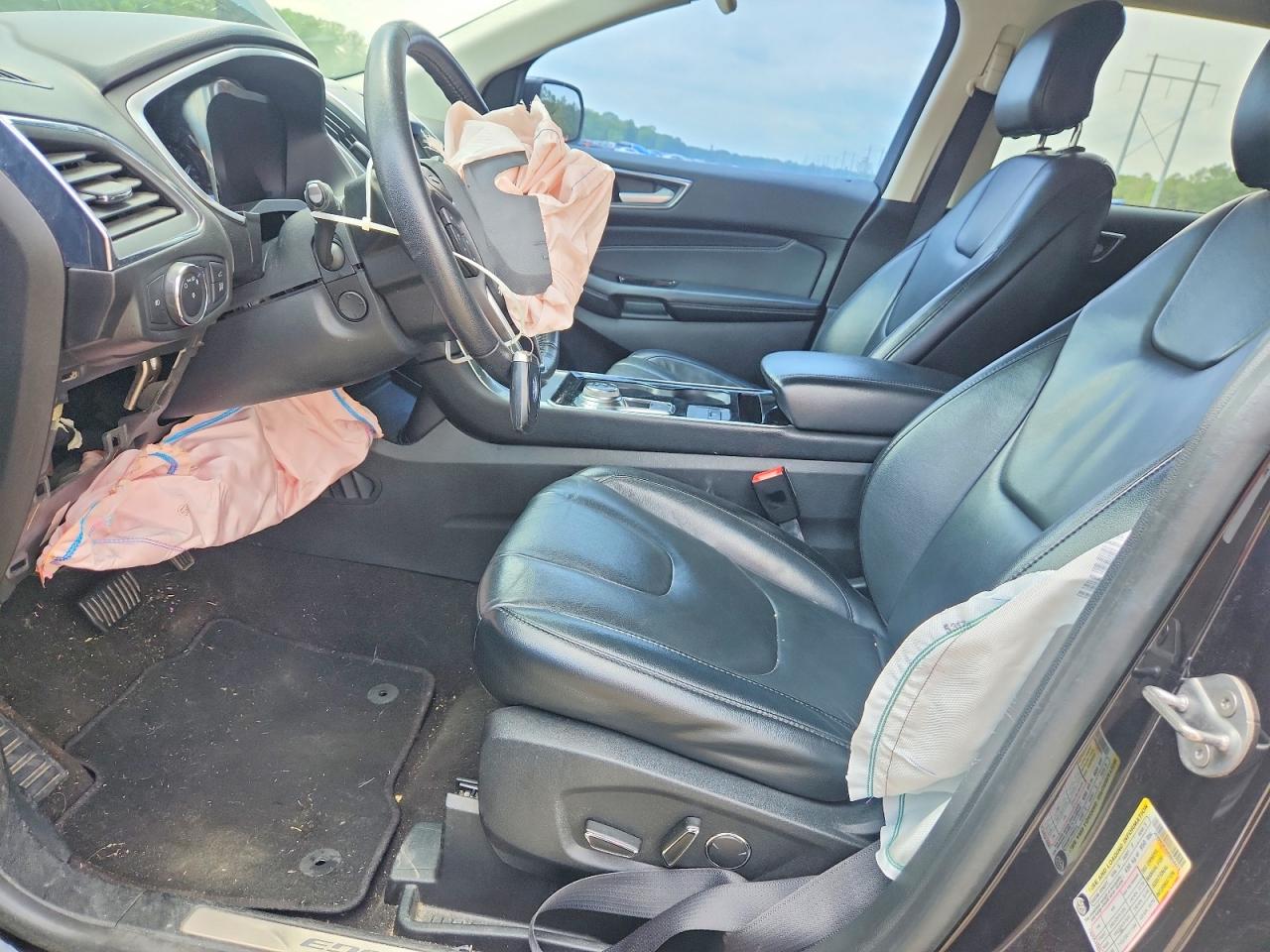 Ford Edge Titanium
