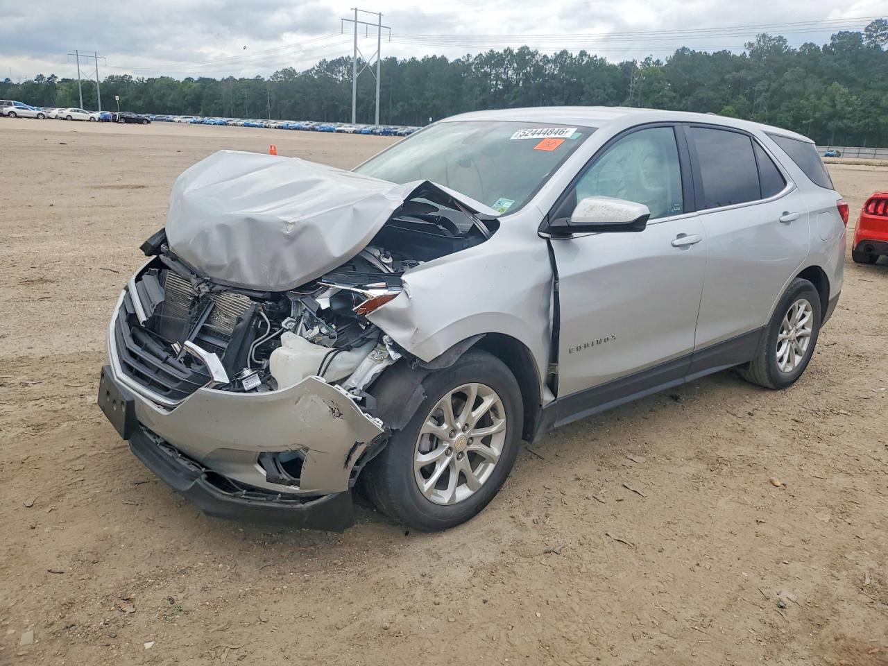 Salvage Chevrolet Equinox Image
