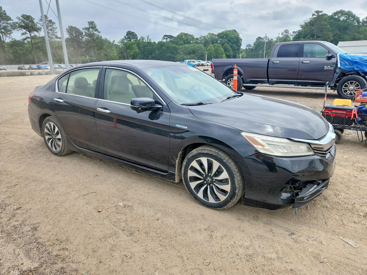Honda Accord Touring Hybrid