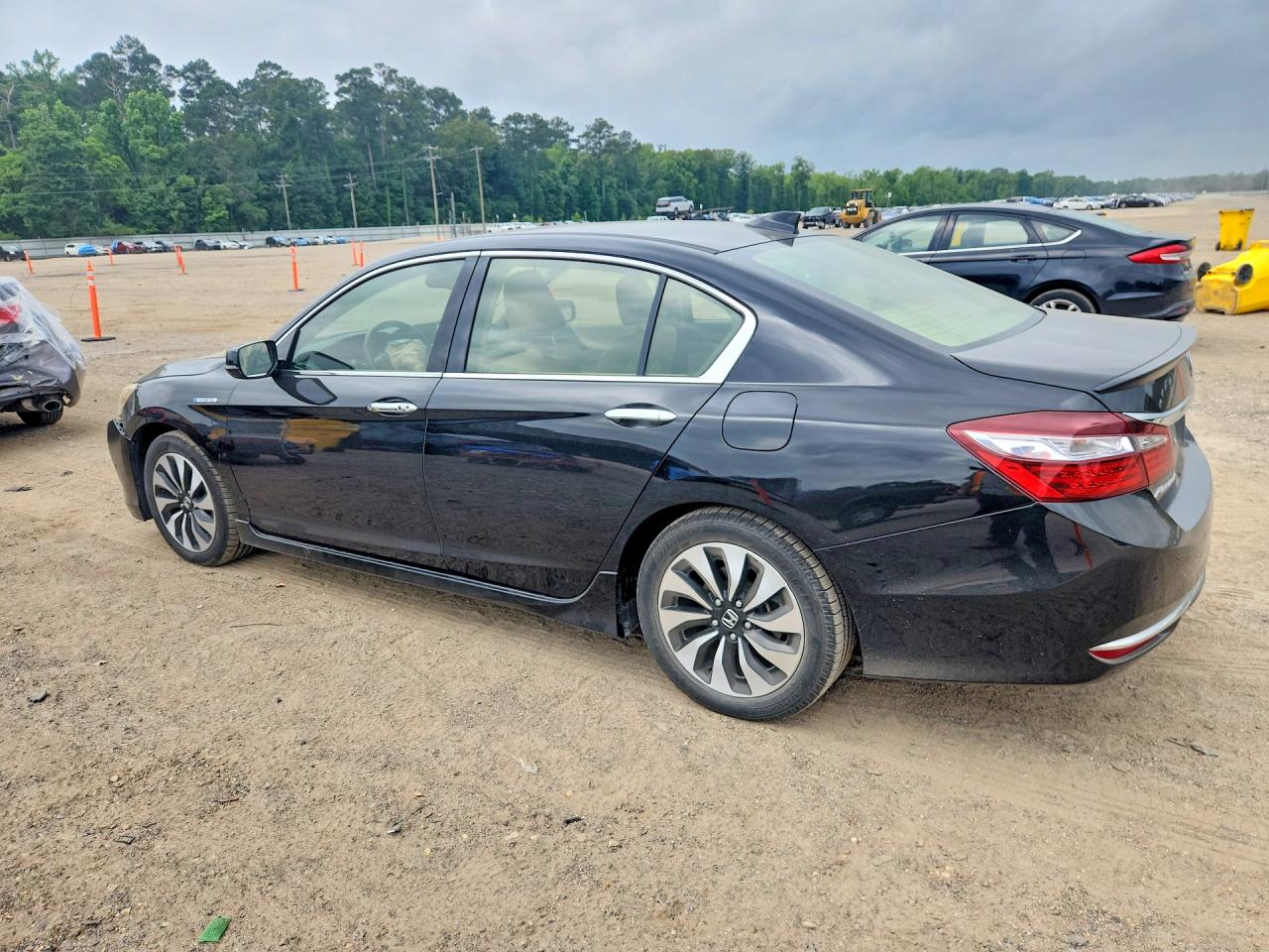 Honda Accord Touring Hybrid