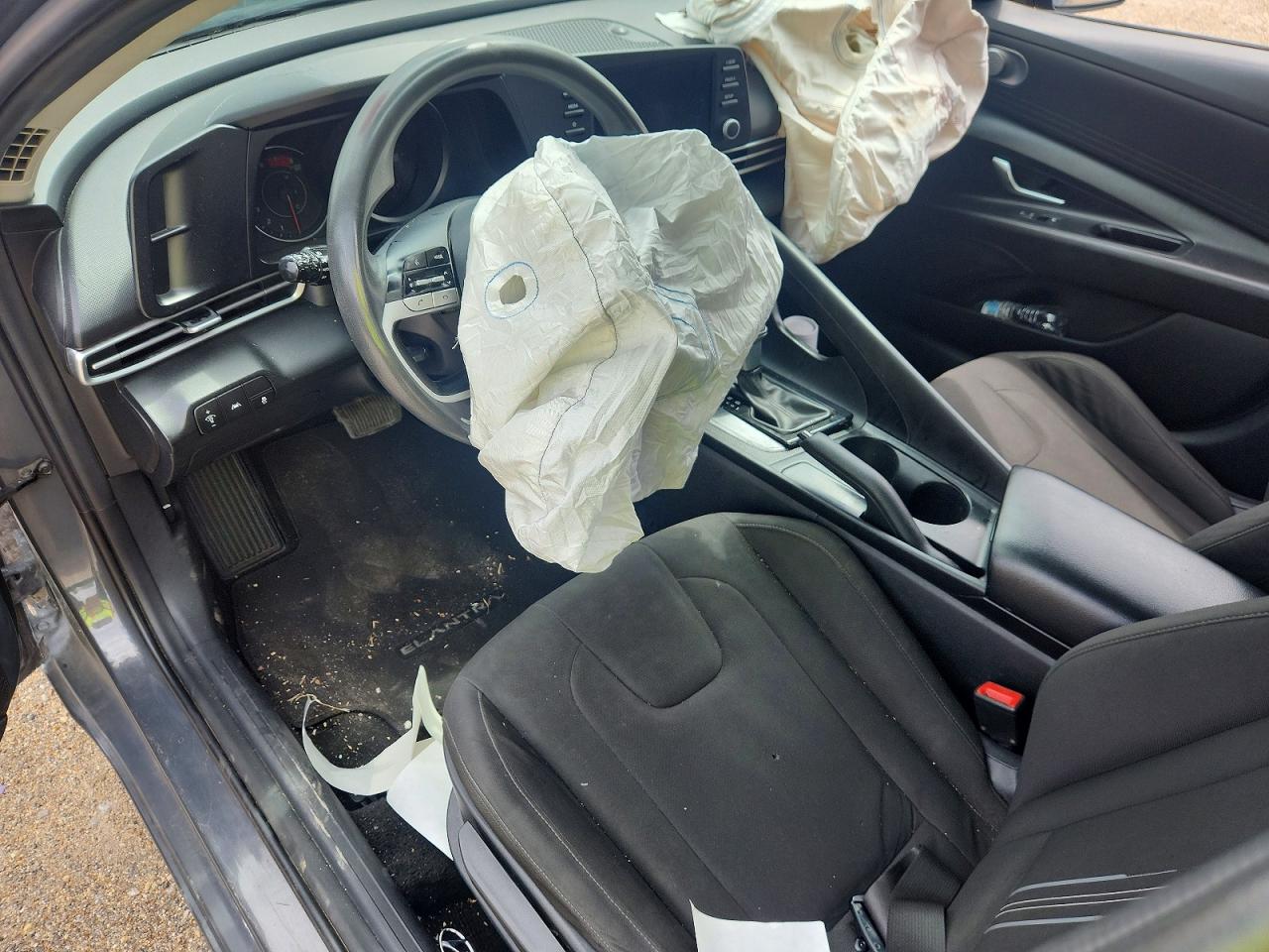 Hyundai ELANTRA Sel