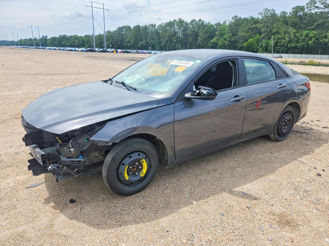 Salvage Hyundai ELANTRA Image