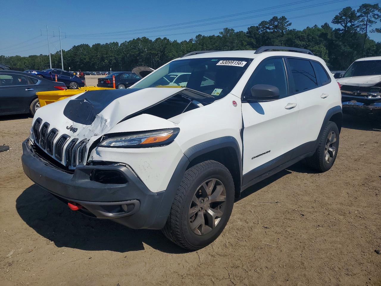 Salvage Jeep Cherokee Image