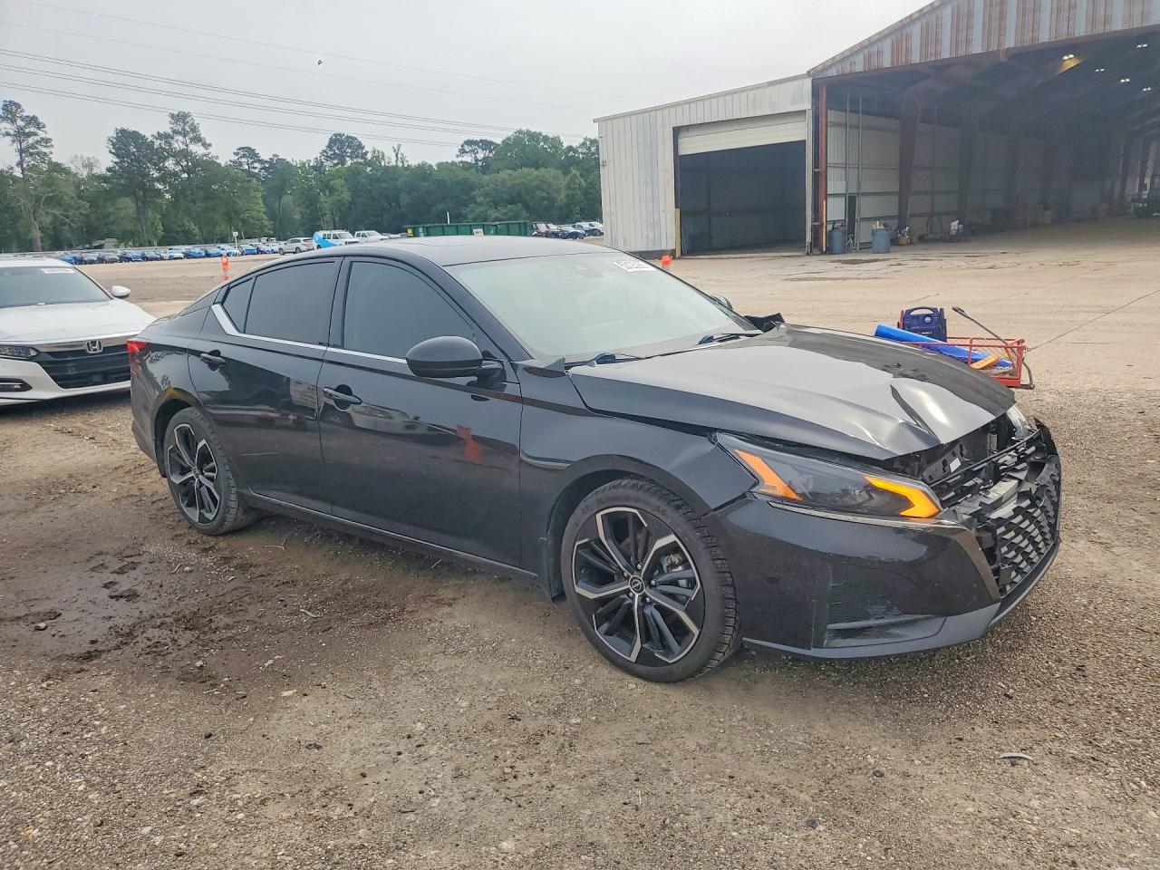 Nissan Altima Sr