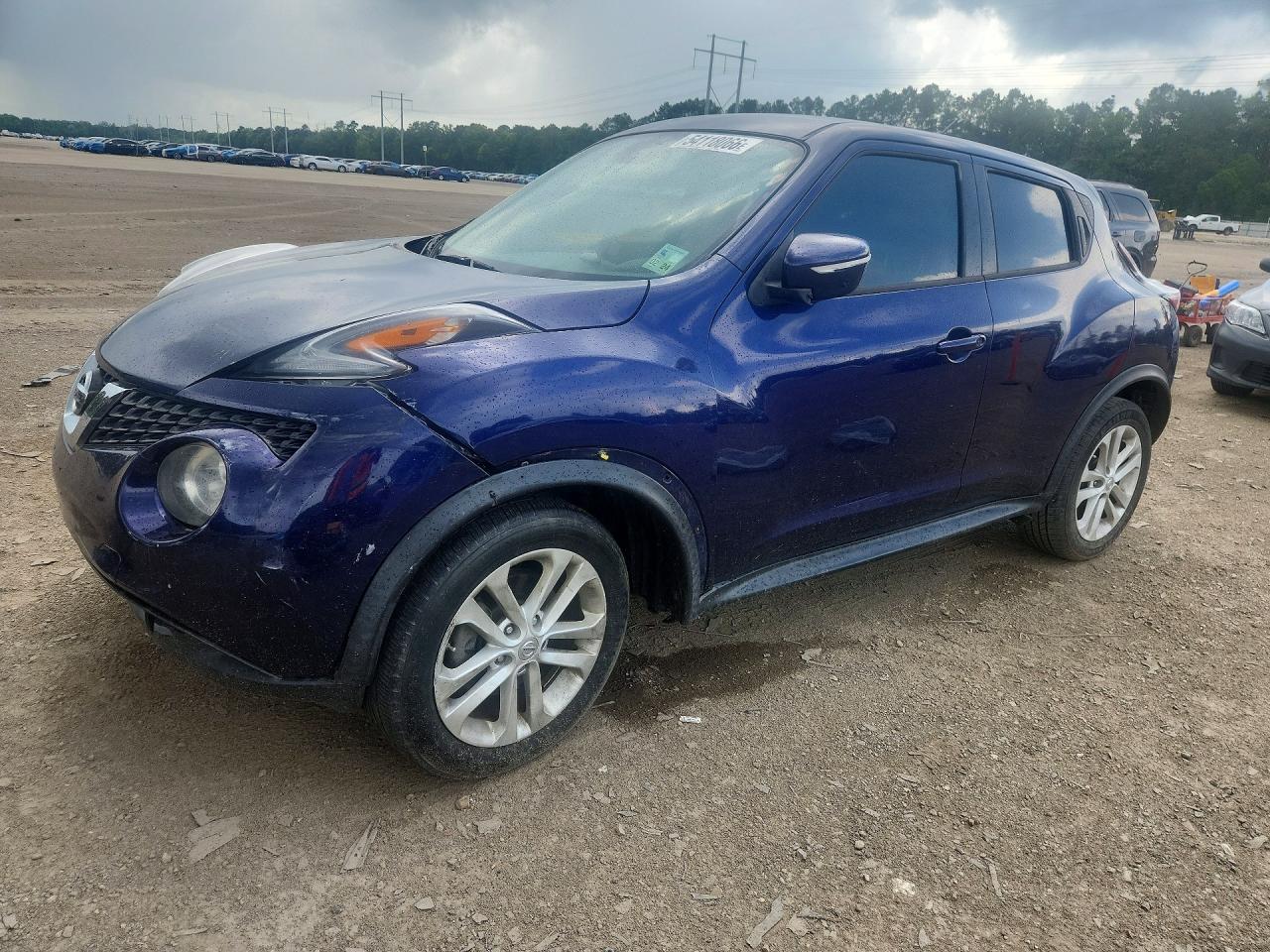 Salvage Nissan JUKE Image