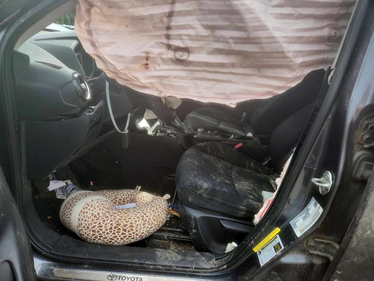 Toyota Yaris Base