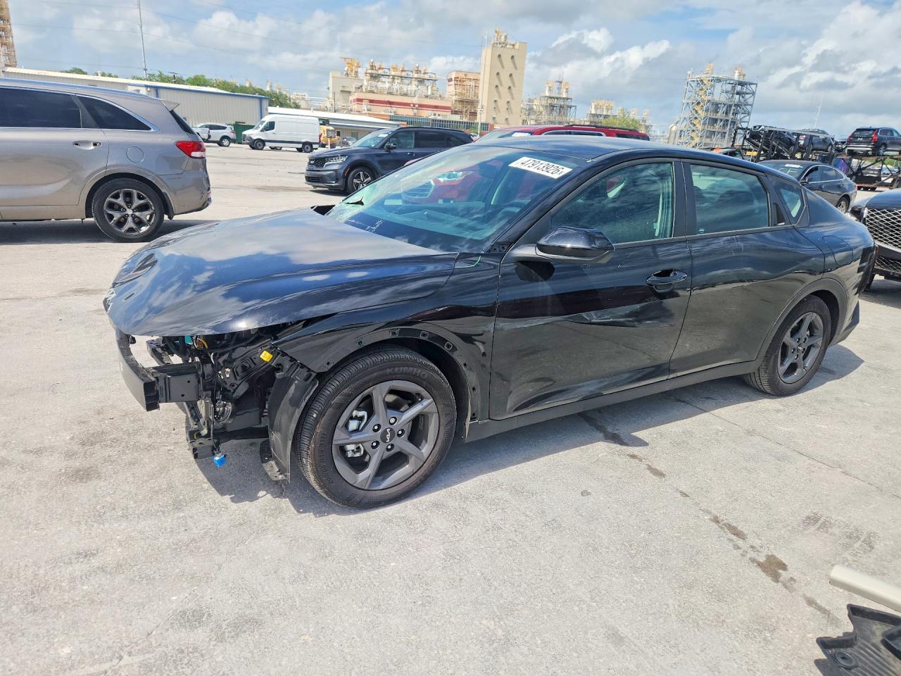 Salvage Kia K4 Image