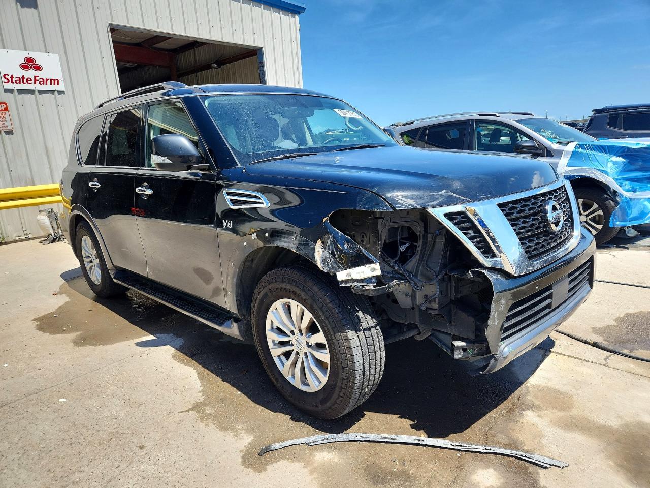 Nissan Armada Sv