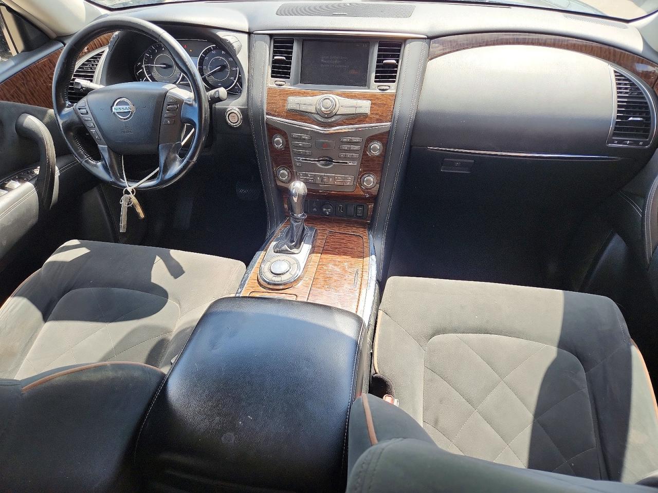 Nissan Armada Sv