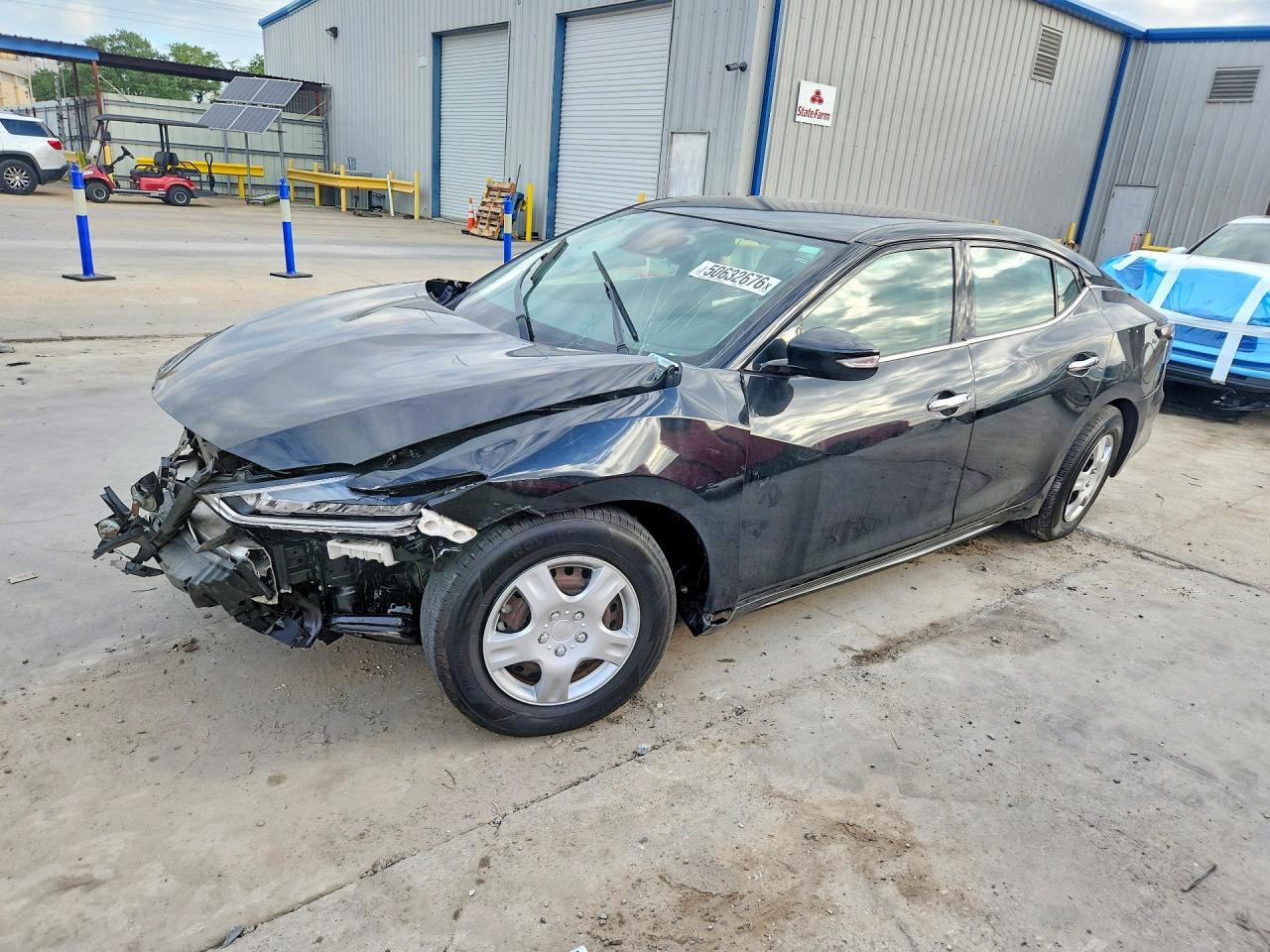 Salvage Nissan Maxima Image