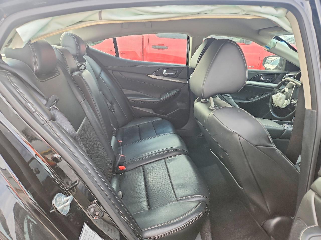 Nissan Maxima Sv