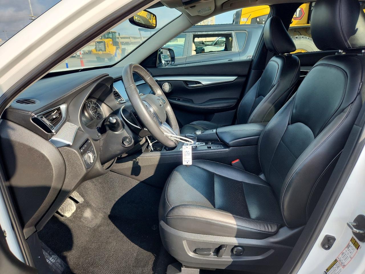 INFINITI Qx Essential