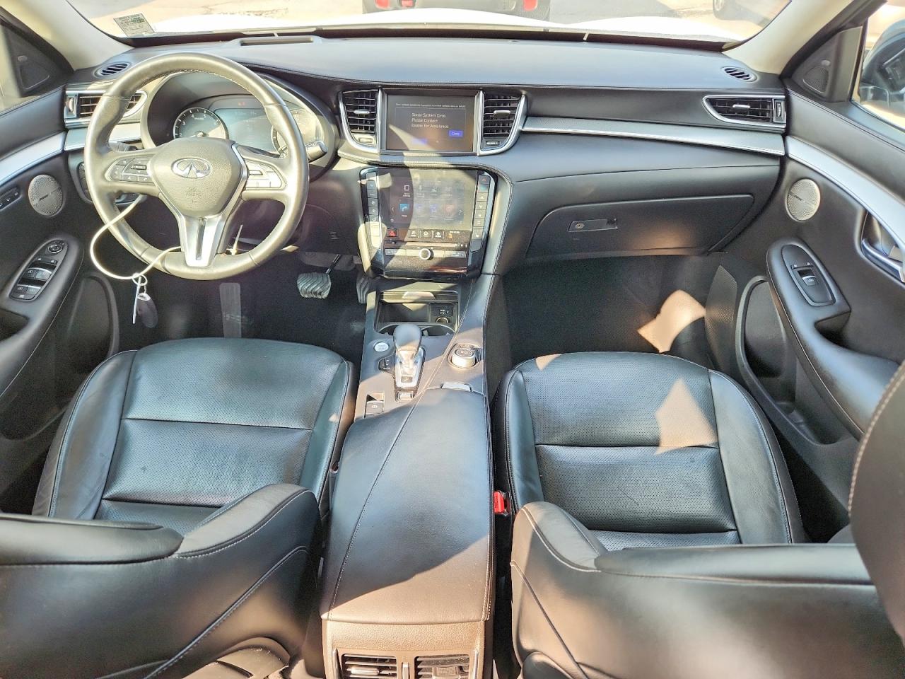 INFINITI Qx Essential