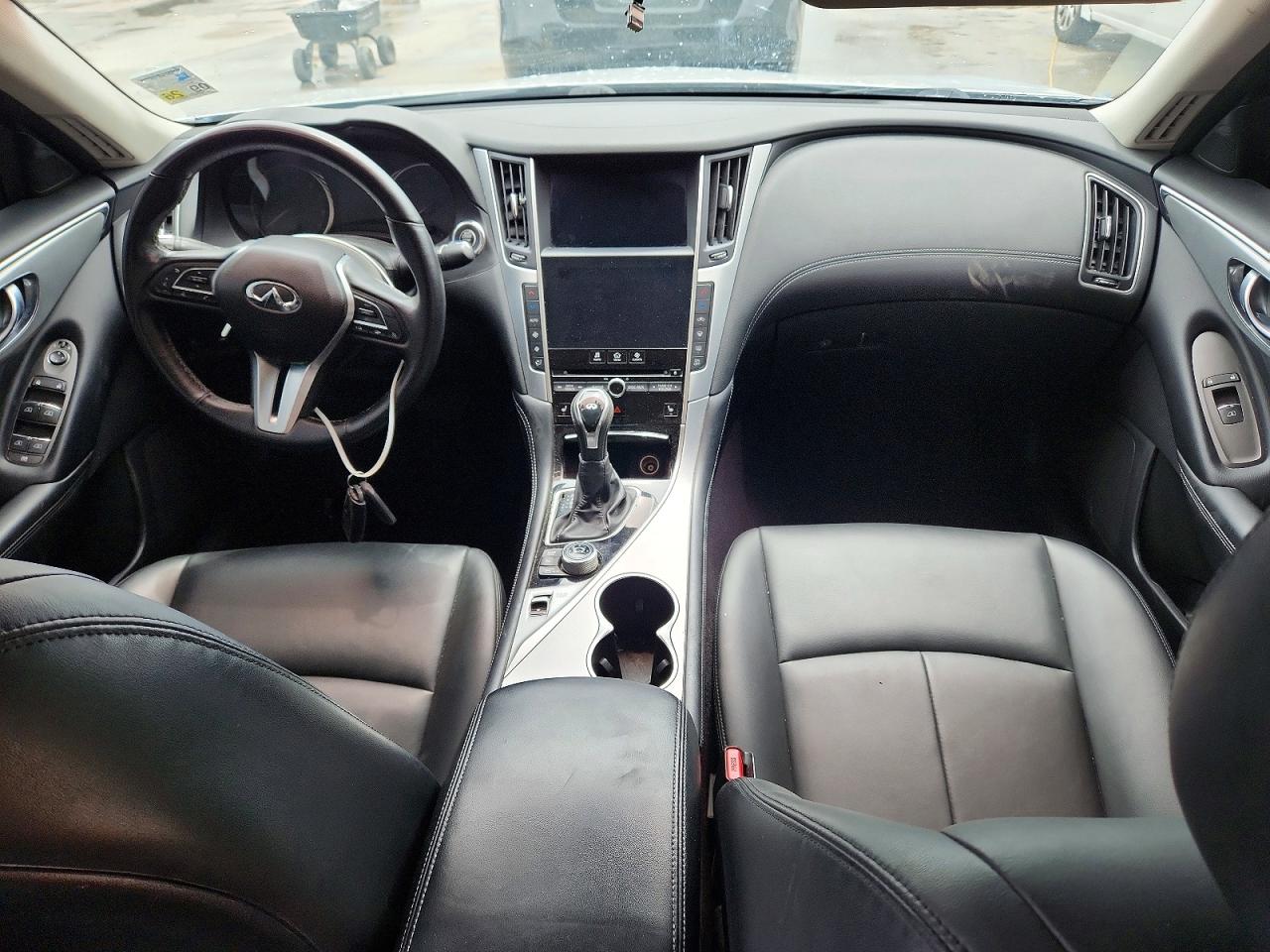 INFINITI Q50 3.0t Luxe