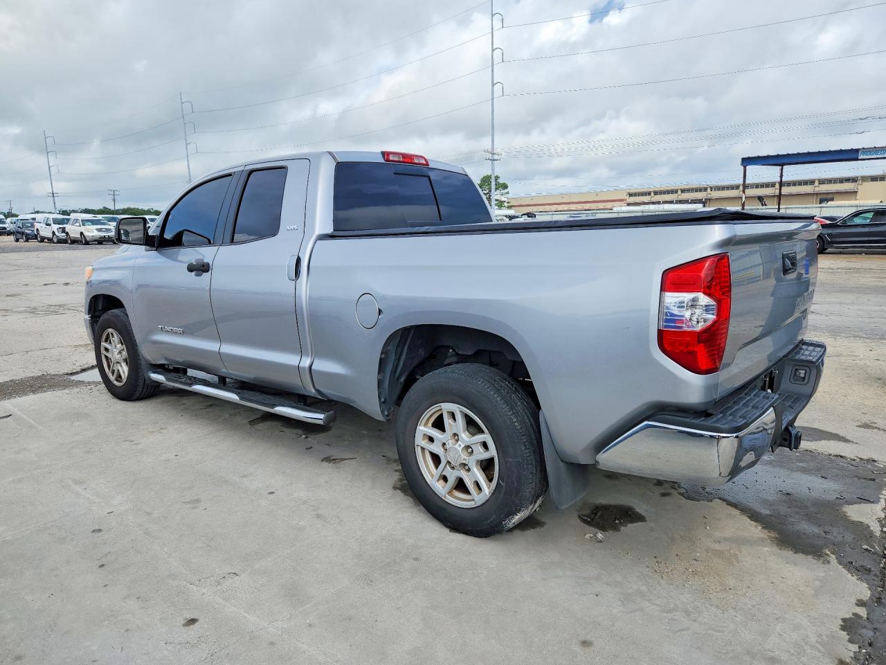 Toyota Tundra Sr5