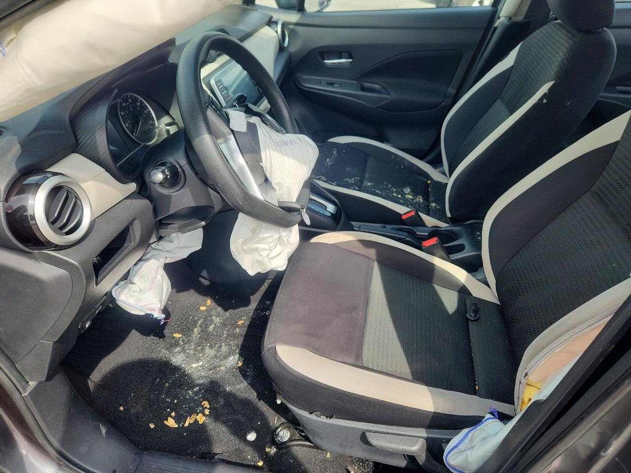Nissan Versa Sv