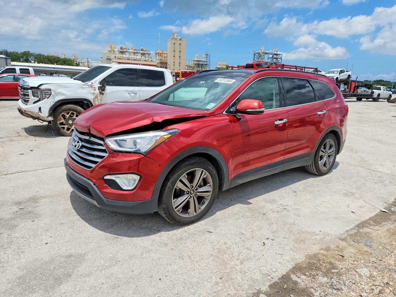 Salvage Hyundai SANTA FE Image