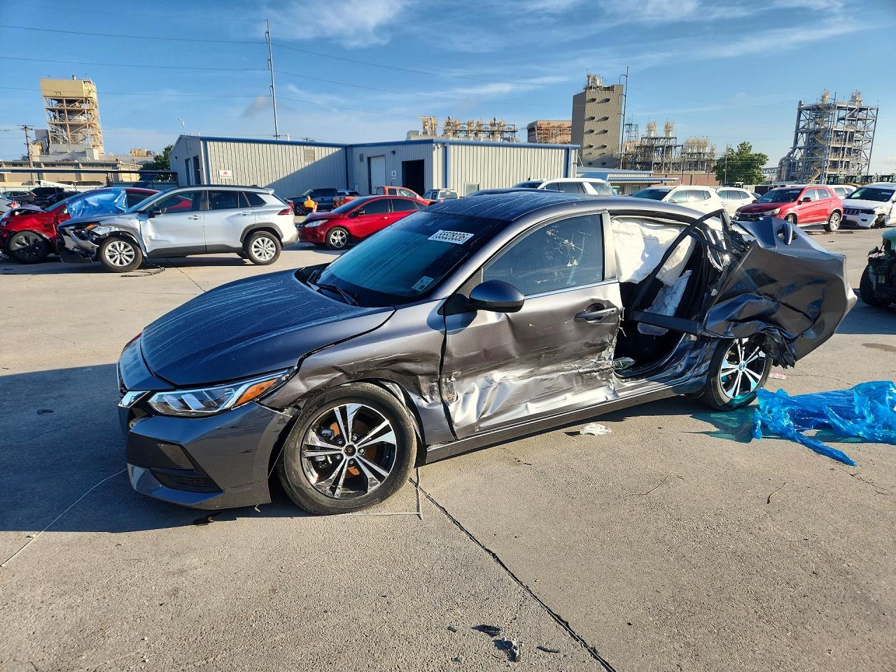 Salvage Nissan Sentra Image
