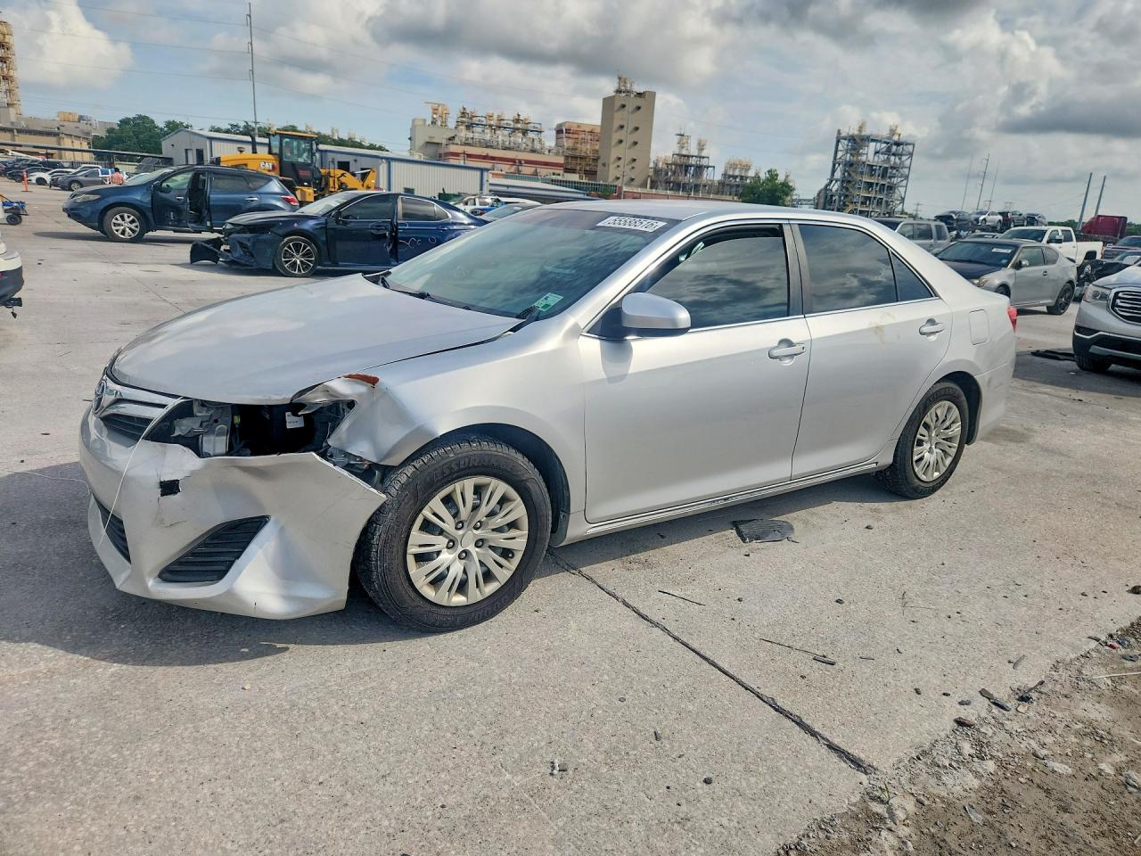 Salvage Toyota Camry Image