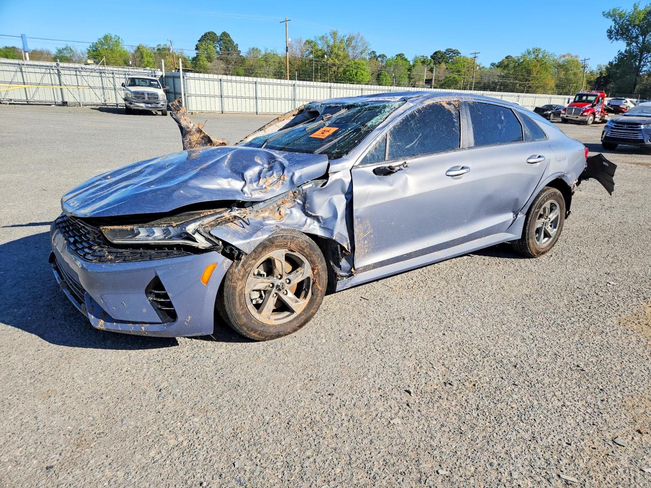 Salvage Kia K5 Image
