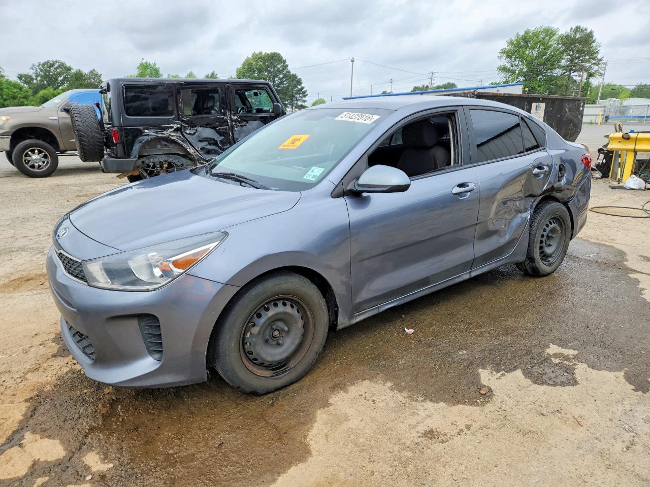 Salvage Kia Rio Image