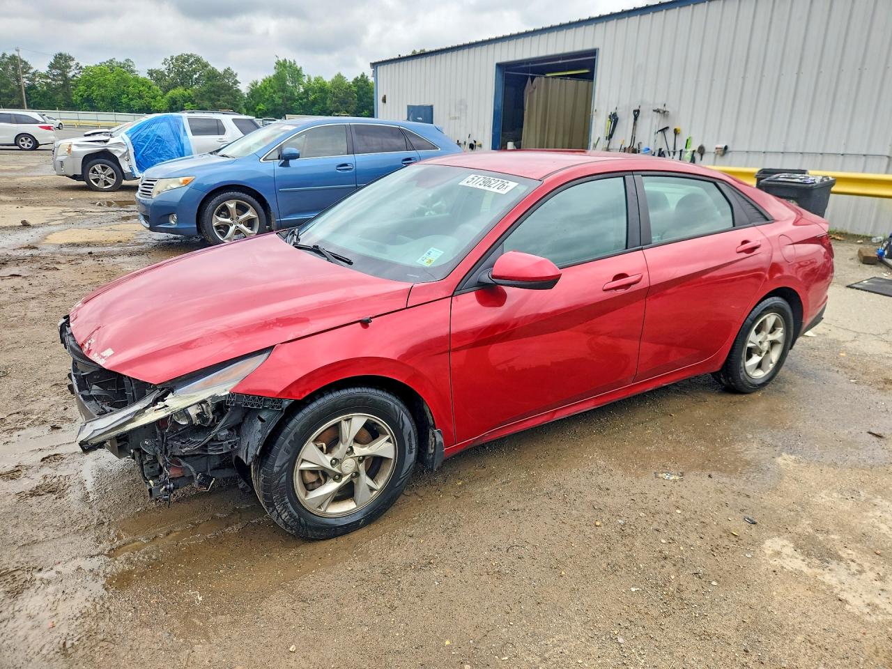 Salvage Hyundai ELANTRA Image