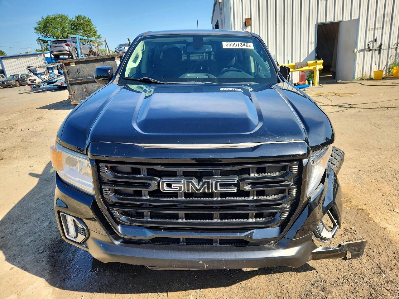GMC Canyon Elevation