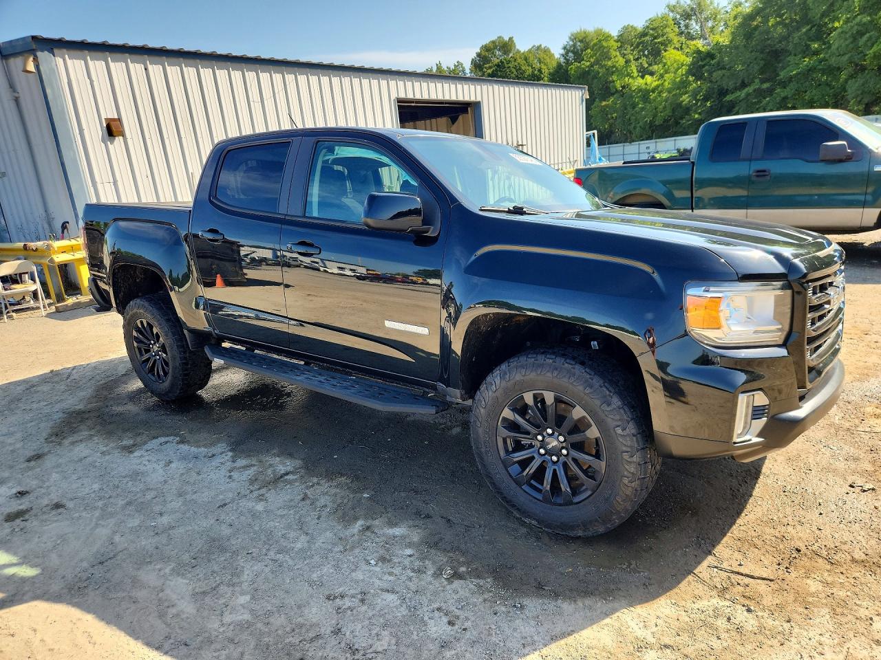 GMC Canyon Elevation