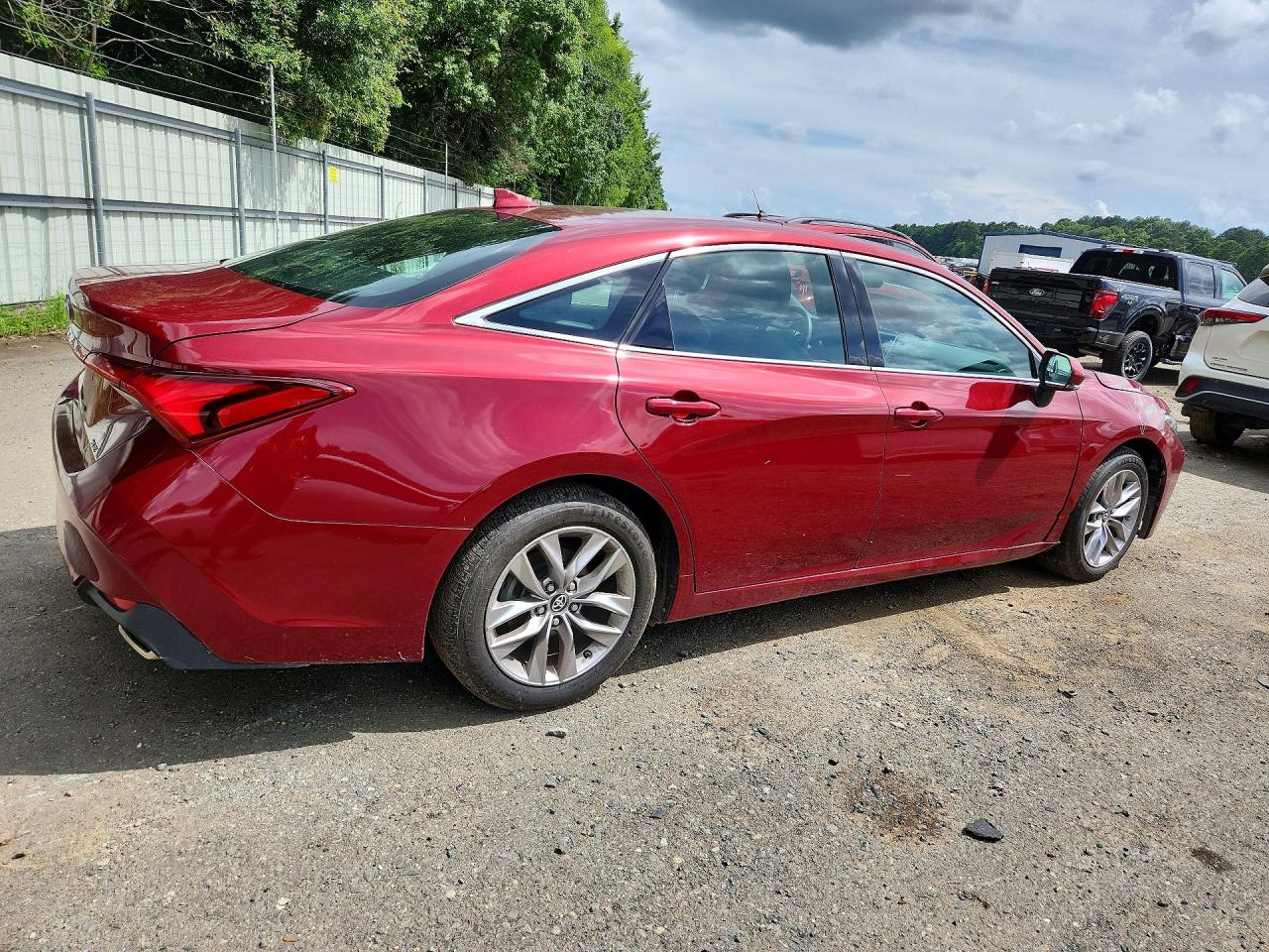 Toyota Avalon Xle