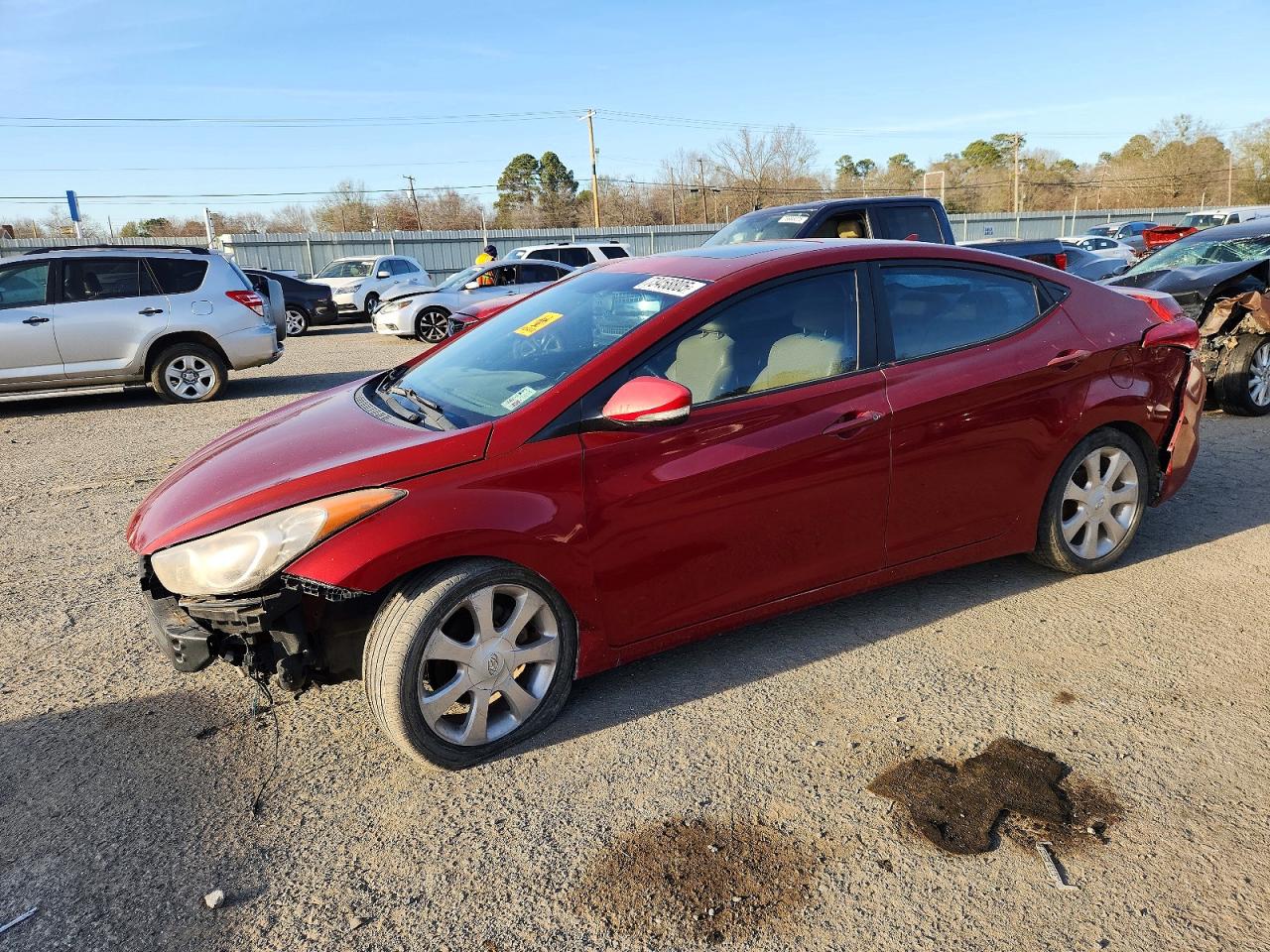 Salvage Hyundai ELANTRA Image