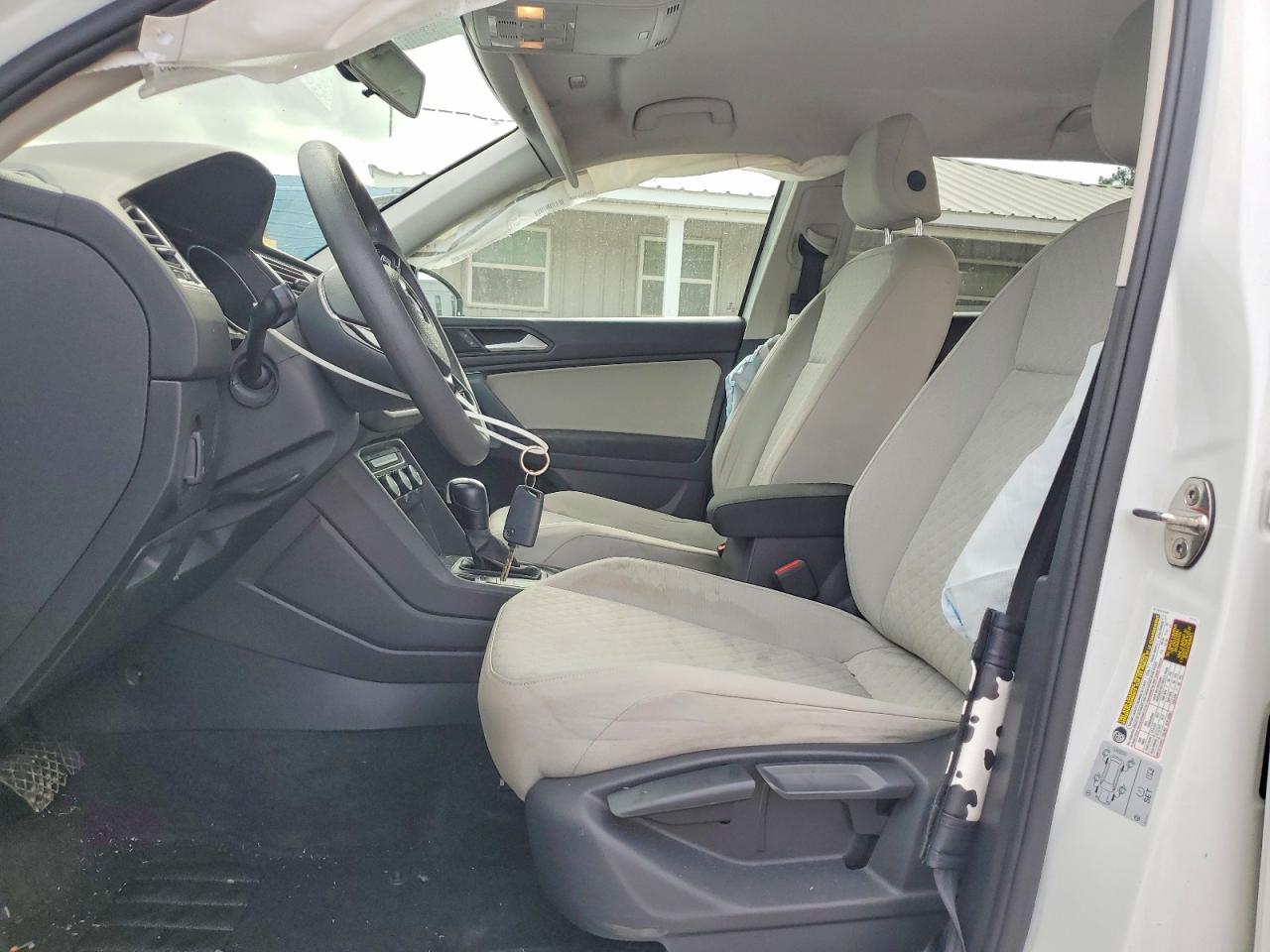 Volkswagen Tiguan S