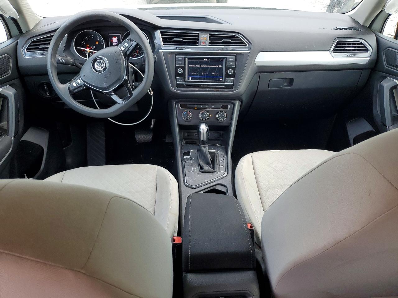 Volkswagen Tiguan S