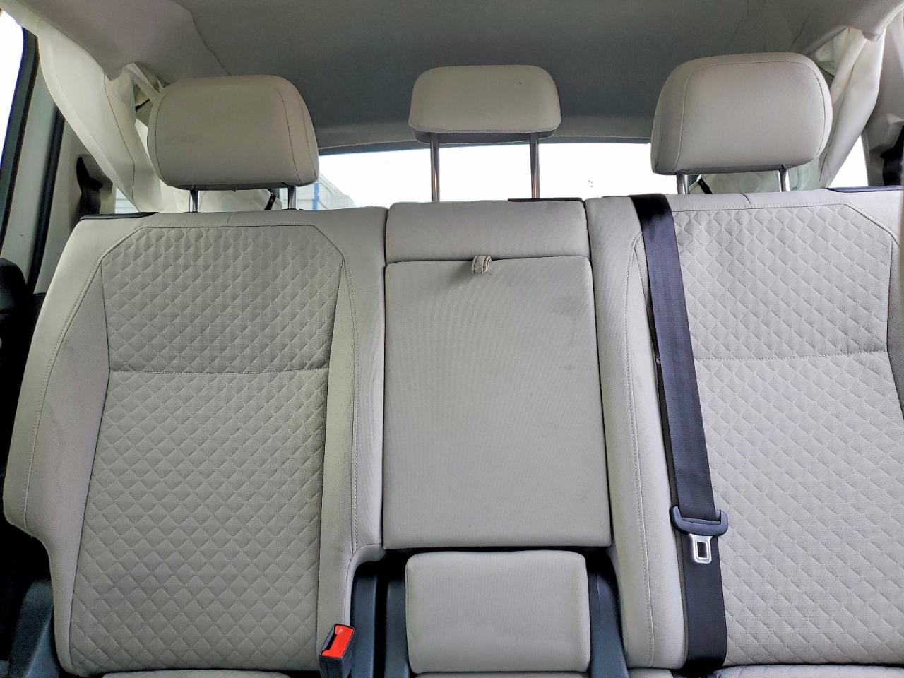 Volkswagen Tiguan S