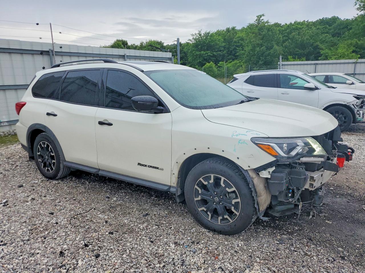 Nissan Pathfinder Sl