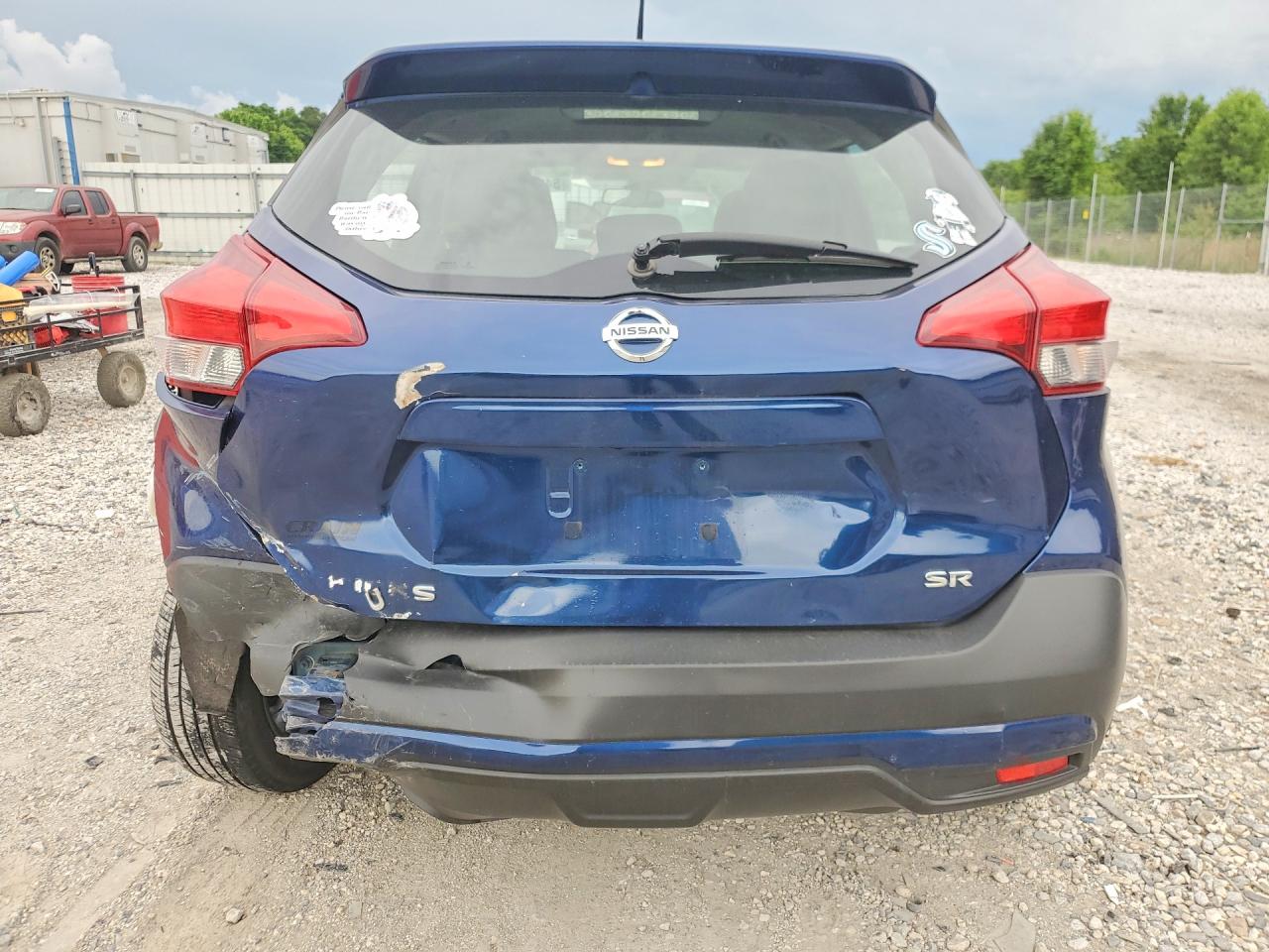 Nissan Kicks Sr