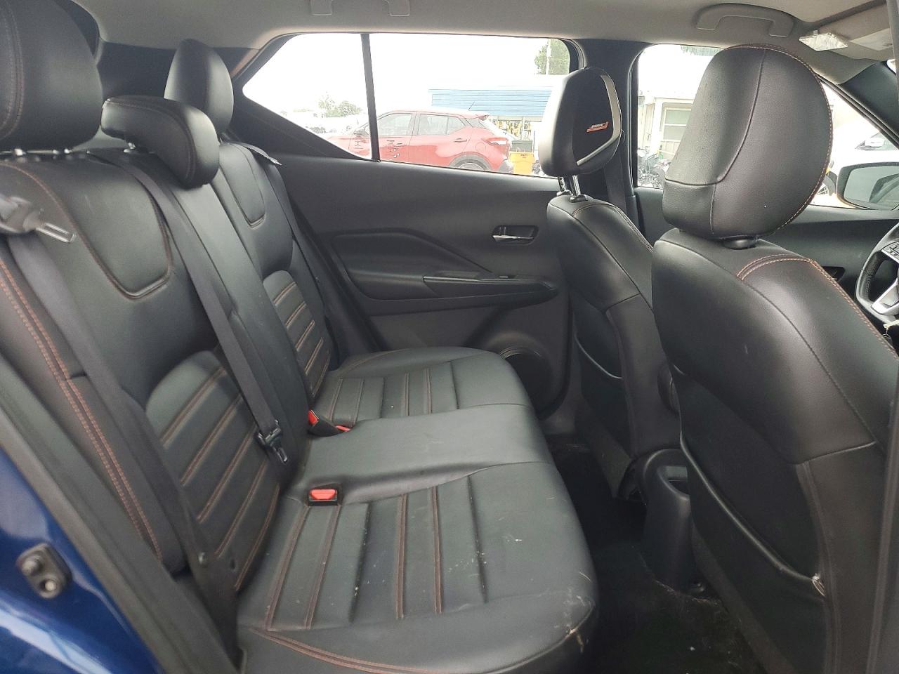 Nissan Kicks Sr