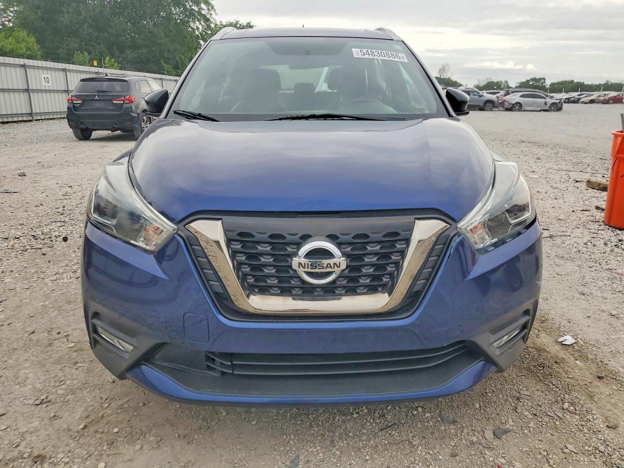 Nissan Kicks Sr