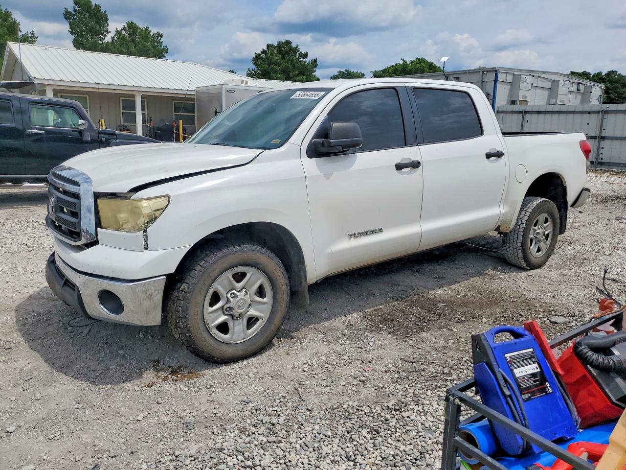 Salvage Toyota Tundra Image