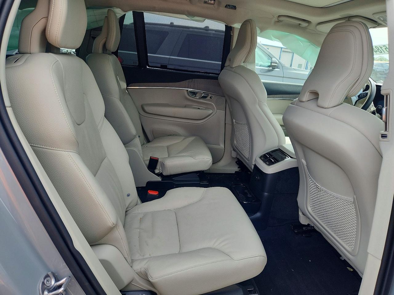 Volvo XC90 Plus
