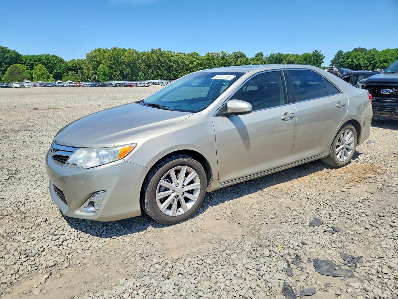 Salvage Toyota Camry Image