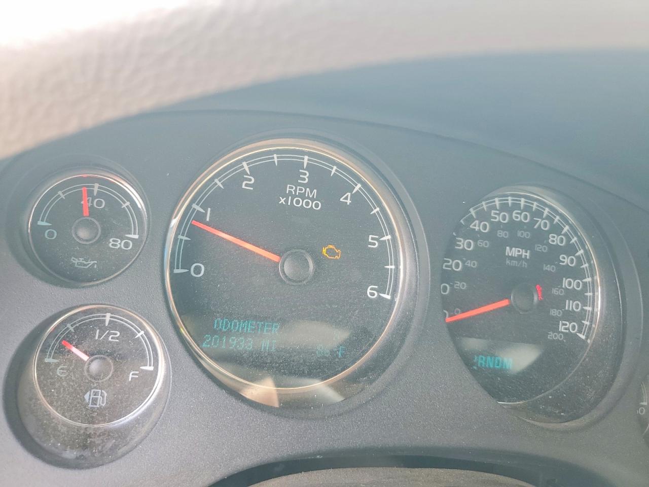 GMC Yukon C1500 Slt